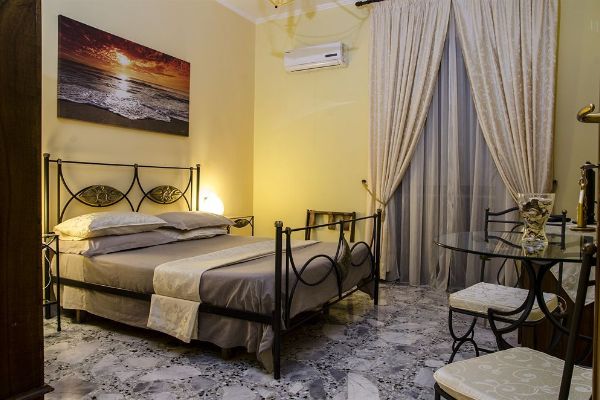 Hotel Sant'Eligio (Neapel)